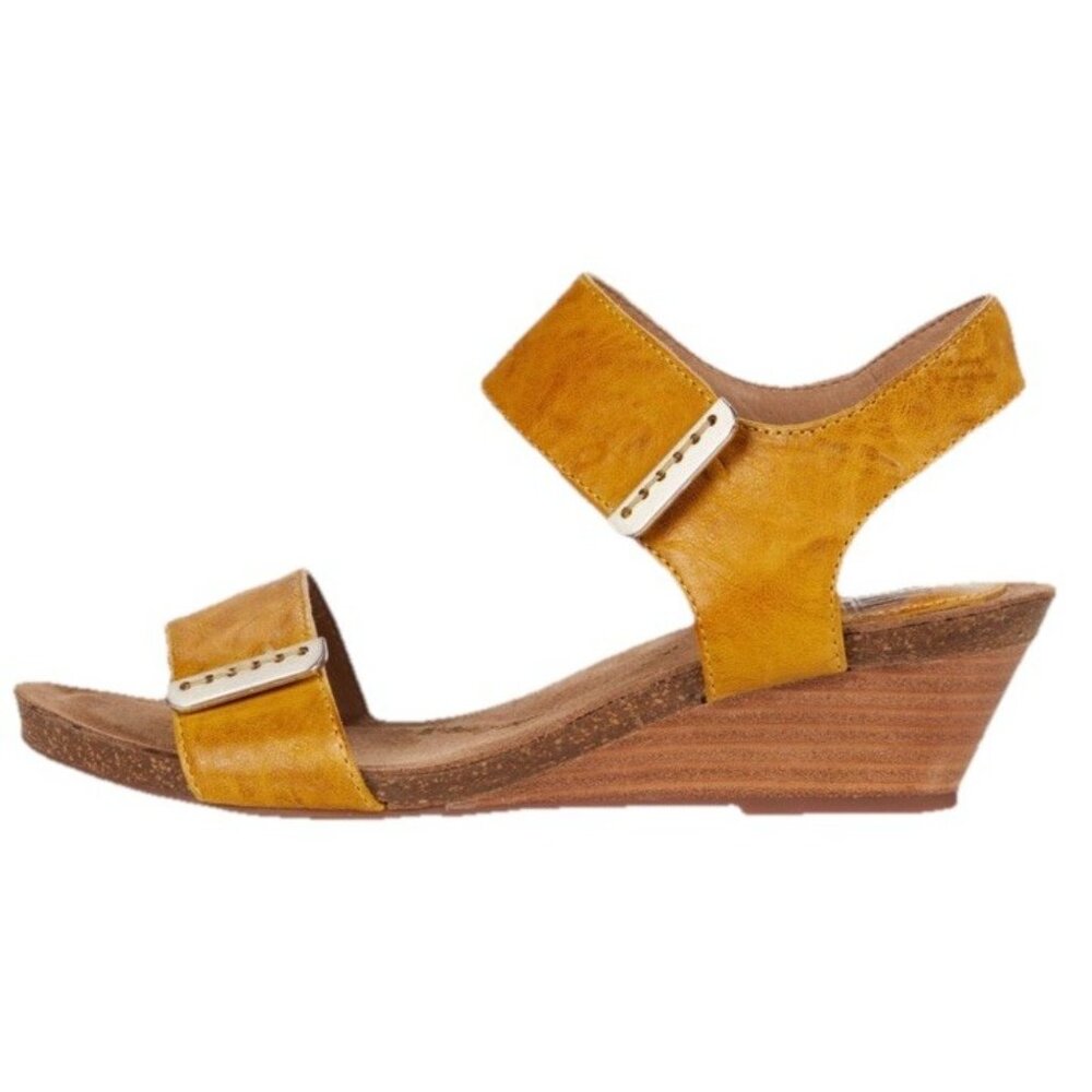 *Sofft Verdi Comfort Sandals Womens 10W Mustard Yellow Hook & Loop Coastal Beach - Picture 2 of 15